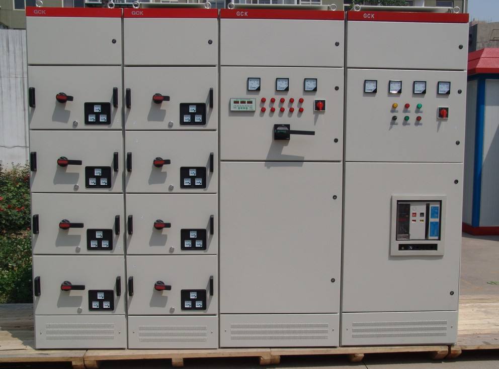 解析抽出式電氣開關(guān)柜 知名廠家、主流品牌、產(chǎn)品圖片與行業(yè)熱帖全覽